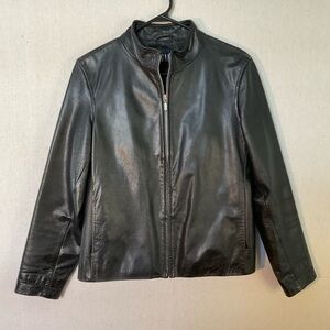 GAP vintage leather Jacket, small women’s Black
EXCELLENT VINTAGE CONDITION